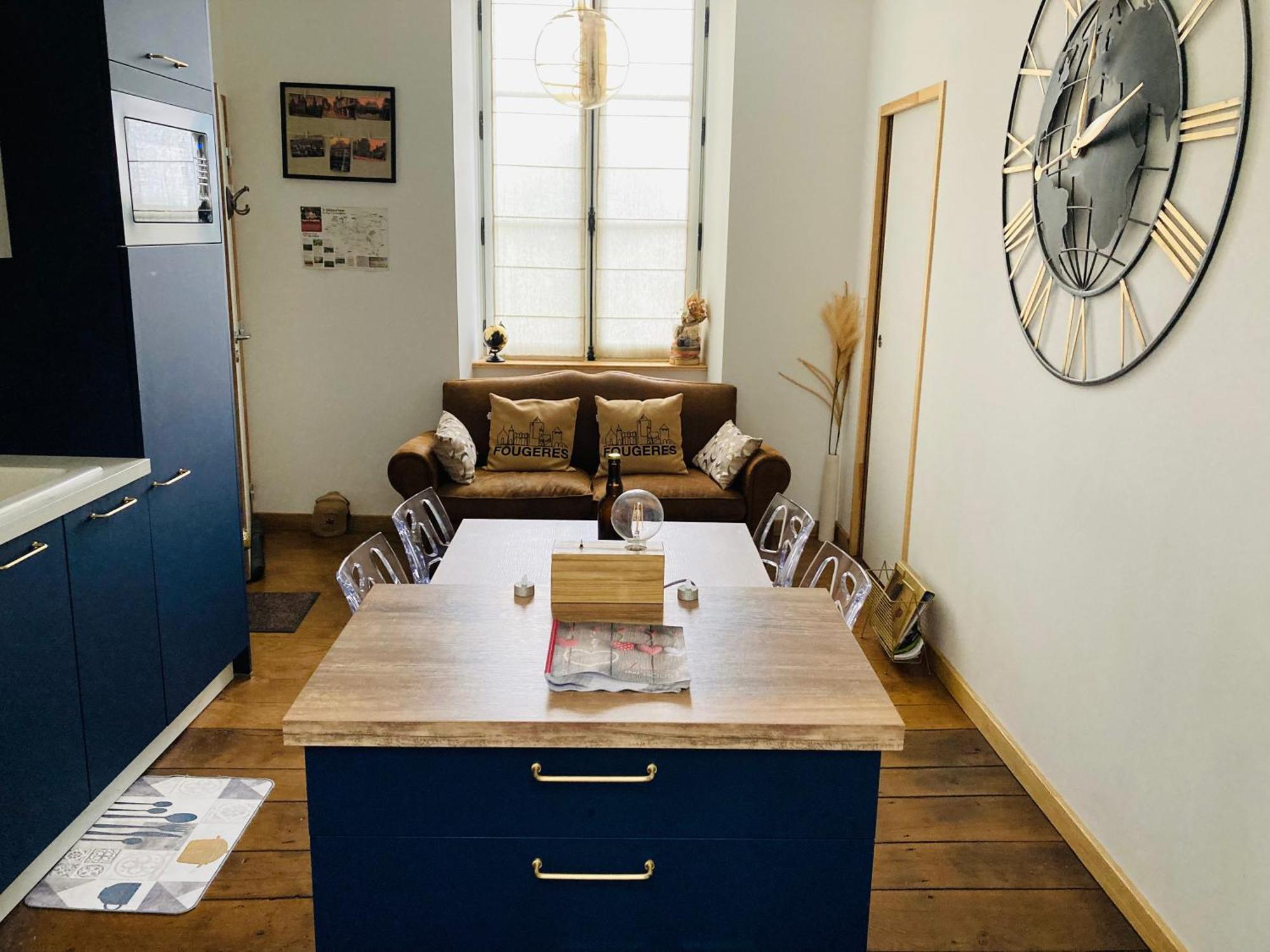 La Douce Nuit Apartment Fougeres Bagian luar foto
